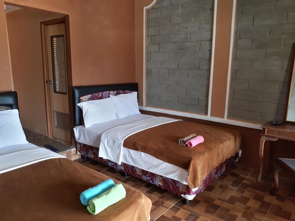 Kamar Family 4p di Sunrise hills (Bukit View Laut)
