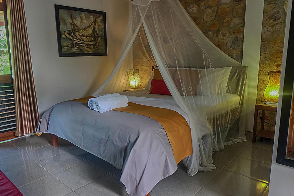 Kamar Deluxe Classic 2p di Ayu Hotel & Resort (Pusat Kota)