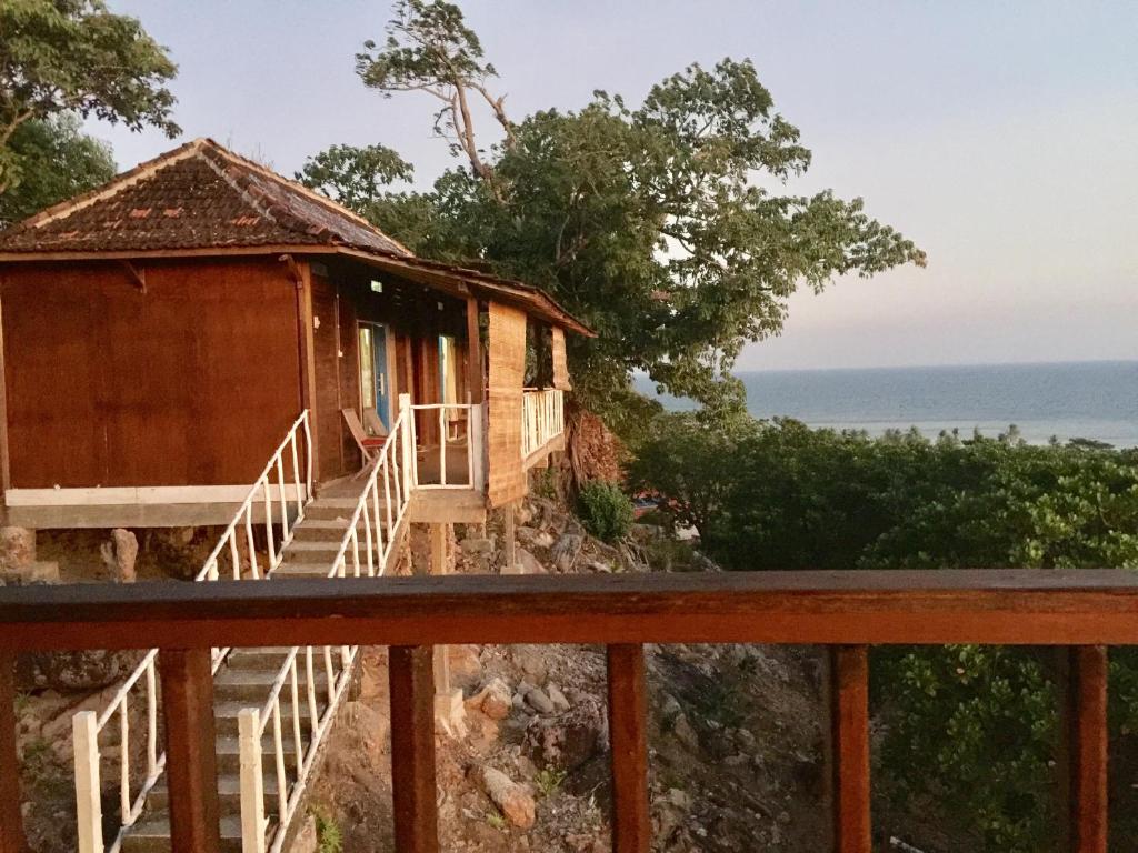 Kamar Bungalow View Sea 2p di Cocohut Resort (Bukit View Laut)
