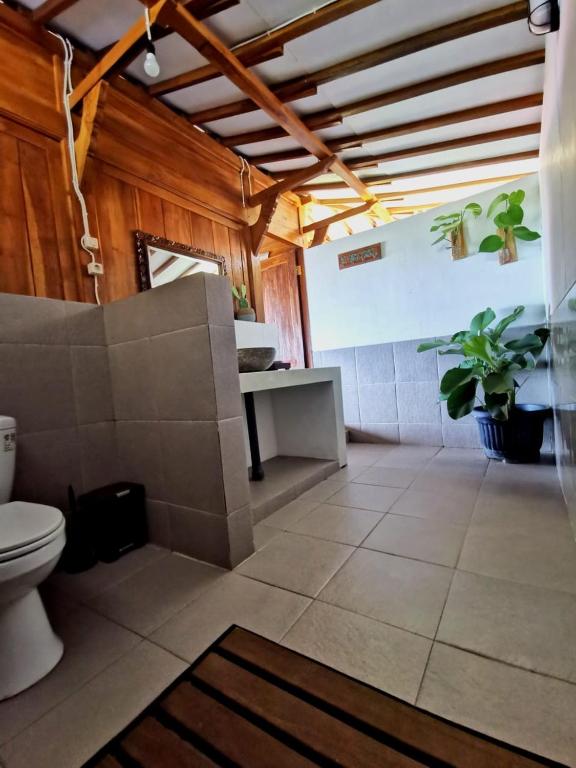 Kamar Bungalow 2p di Mirable Joglo Village Resort (Bukit View Laut)