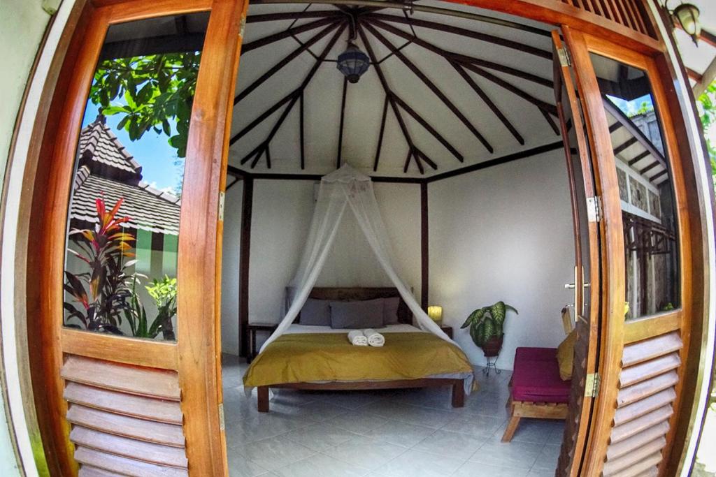 Kamar Deluxe Bungalow 2p di Ayu Hotel & Resort (Pusat Kota)