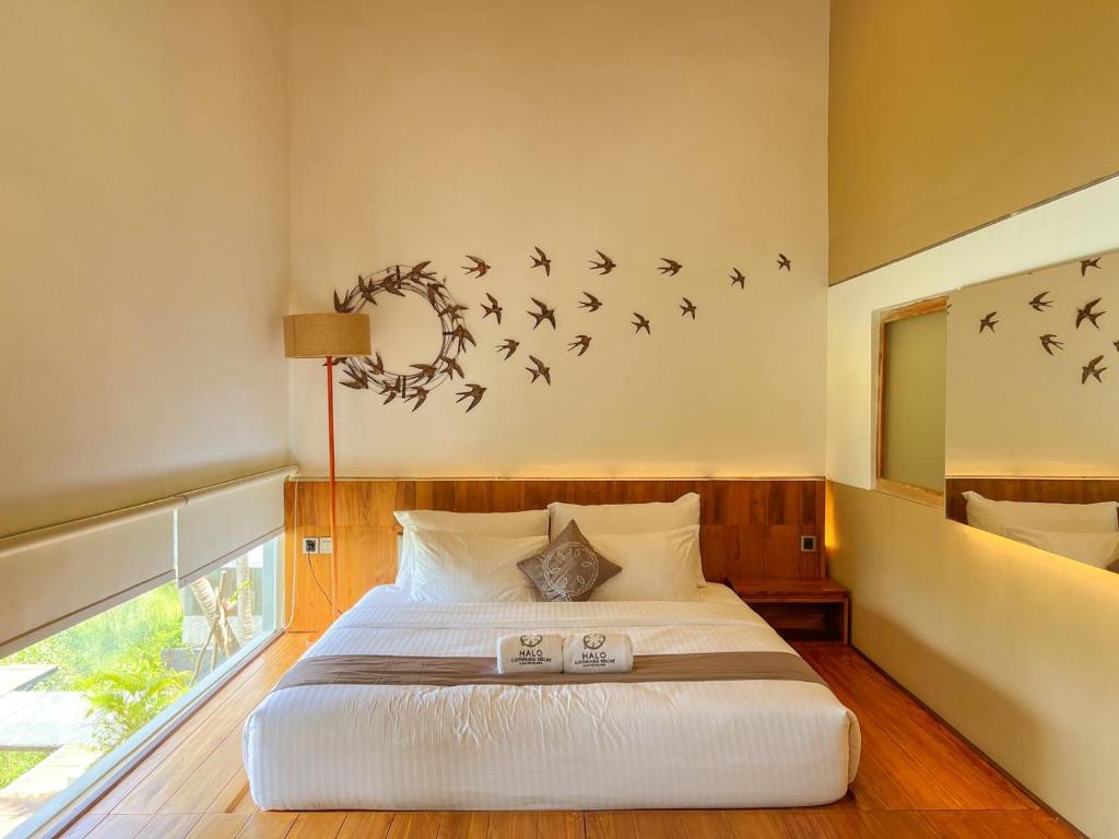 Kamar Grand Deluxe 4p di Halo Sustainable Hotel & Resort
