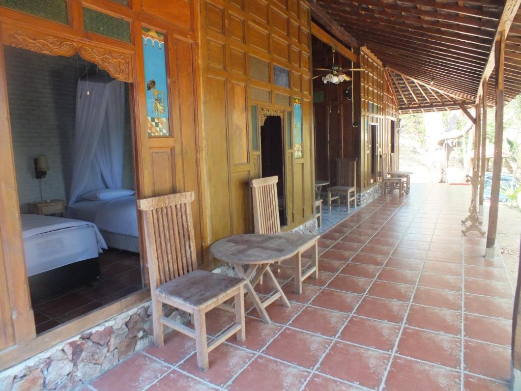 Kamar Superior Twin Bed 2p di Cocohut Resort (Bukit View Laut)