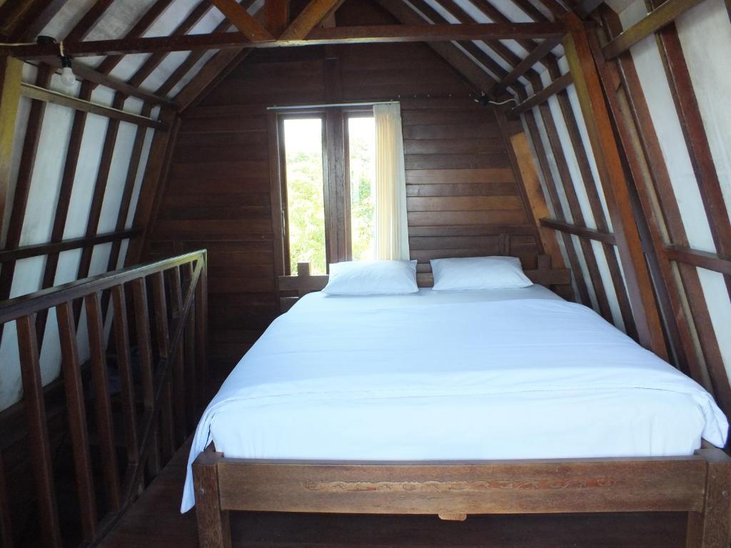 Kamar Deluxe Bungalow View Sea 2p di Cocohut Resort (Bukit View Laut)