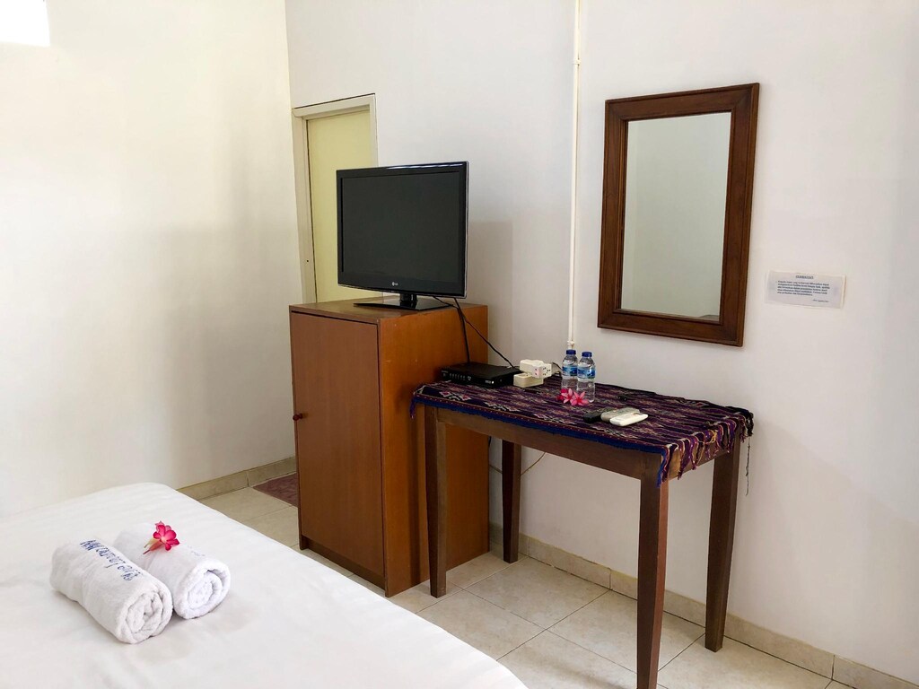 Kamar Standart 2p di Blue Laguna (Pusat Kota View Laut)
