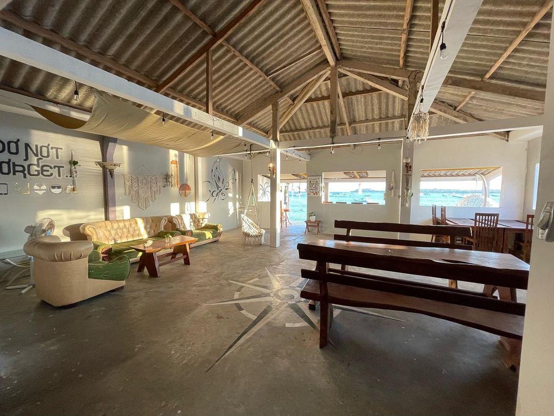 Kamar All Type di Loyal Friend (Pinggir Laut Pusat)