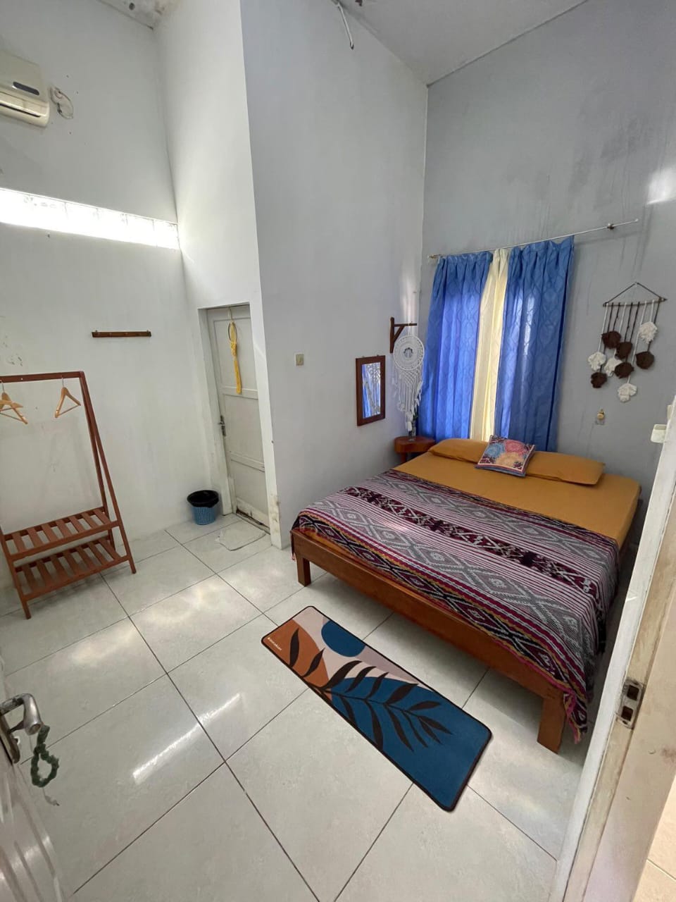 Kamar All Type di Loyal Friend (Pinggir Laut Pusat)