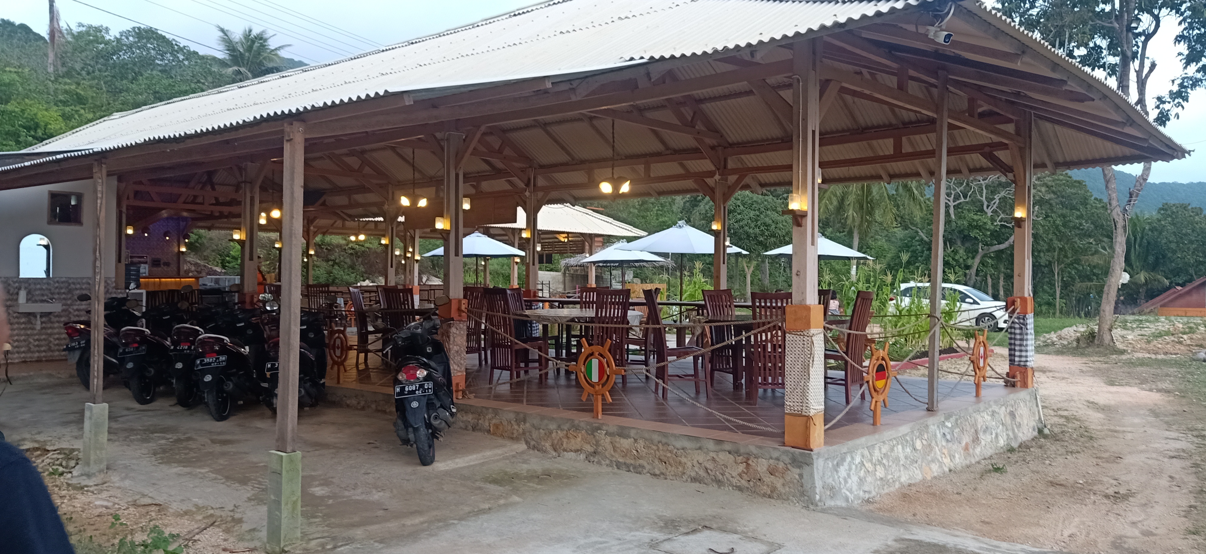 Kamar Darat AC 2p di Asri Resort (Pinggir Laut)