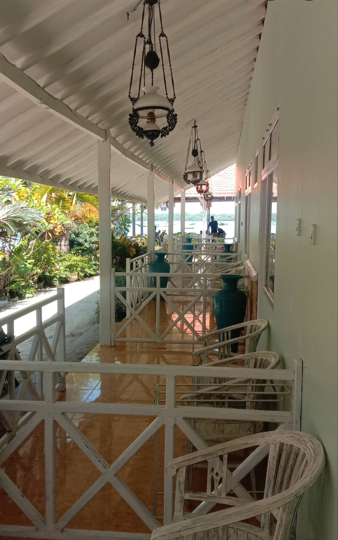Kamar Standart 2p di Blue Laguna (Pusat Kota View Laut)
