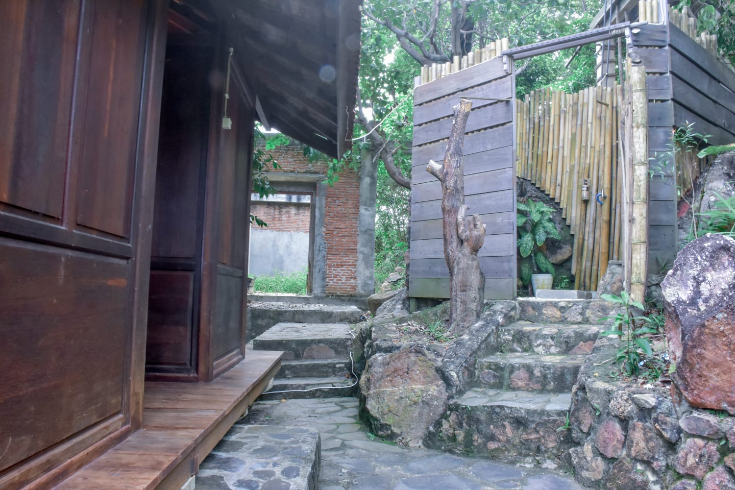 Kamar Honeymoon Room 2p di Big K Hostel (Bukit View Laut)