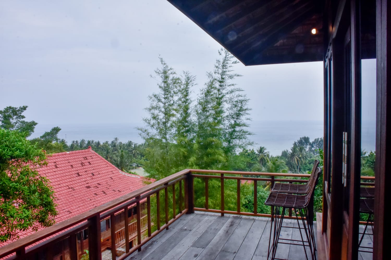 Kamar Honeymoon Room 2p di Big K Hostel (Bukit View Laut)