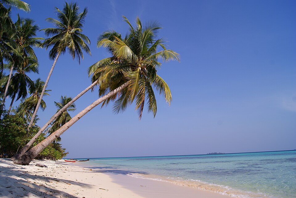 Pantai Ujung Gelam